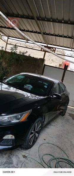 نیسان ئەلتیما